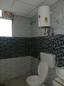 Common Bathroom Image of 900 Sq.ft 3 BHK Apartment / Flat for sale in Signature Global Andour Heights, Sector 71 Gurgaon for Rs. 20500000