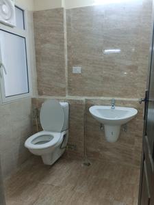 Bathroom Image of 1200 Sq.ft 2 BHK Apartment / Flat for rent in Assotech The Nest, Crossings Republik Ghaziabad for Rs. 18500