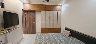 Bedroom Image of 1050 Sq.ft 2 BHK Apartment / Flat for rent in Raviraj Fortaleza Apartment, Kalyani Nagar Pune for Rs. 65000