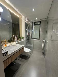 Bathroom Image of 1800 Sq.ft 4 BHK Apartment / Flat for sale in Lodha Hanging Garden, Palava Phase 2 Thane for Rs. 24000000