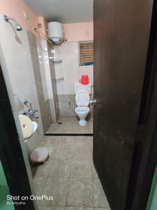 Bathroom Image of 1090 Sq.ft 2 BHK Apartment / Flat for rent in Vertex Prime, Hyder Nagar Hyderabad for Rs. 31000