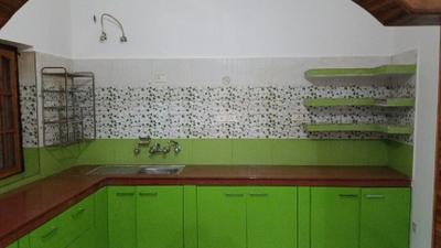 Kitchen Image of 1500 Sq.ft 2 BHK Builder Floor for rent in Vrindavan Yojana Lucknow for Rs. 15000