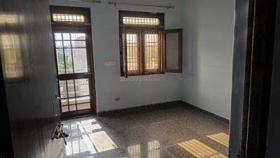 Bedroom Image of 800 Sq.ft 2 BHK Independent House for rent in Nagla Sadola Mathura for Rs. 15000