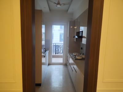 Kitchen Image of 1600 Sq.ft 3 BHK Builder Floor for rent in Raj One Good Earth, Sector 71 Gurgaon for Rs. 44000