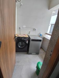 Balcony Image of 2115 Sq.ft 3 BHK Apartment / Flat for sale in Ekta Festival, Naranpura Ahmedabad for Rs. 17500000