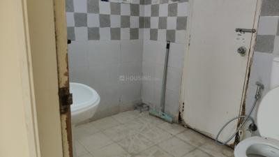 Image of 1350 Sq.ft 3 BHK Apartment / Flat for rent in Gaur City 7th Avenue, Noida Extension, Greater Noida for Rs. 28000