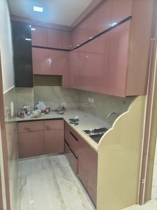 Kitchen Image of 550 Sq.ft 1.5 BHK Builder Floor for rent in Shastri Nagar New Delhi for Rs. 15000