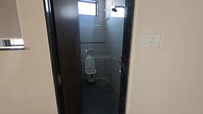 Bathroom Image of 650 Sq.ft 1 BHK Apartment / Flat for rent in Silicon City Indore for Rs. 15000
