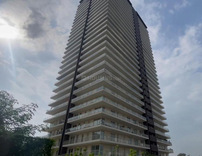 Mahindra Luminare Main Image 1