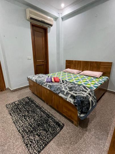 DLF Golf Course, Sector 42 Bedroom 1