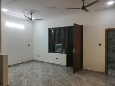 Living Room Image of 842 Sq.ft 2 BHK Builder Floor for rent in Sector 49 Faridabad for Rs. 30000