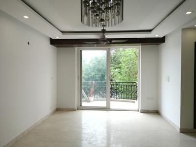 Living Room Image of 2200 Sq.ft 4 BHK Apartment / Flat for sale in Beverly Park Apartments, Sector 22 Dwarka New Delhi for Rs. 59000000