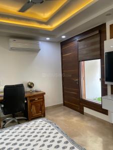 Bedroom Image of 1800 Sq.ft 3 BHK Builder Floor for sale in Mansarover Garden New Delhi for Rs. 35500000