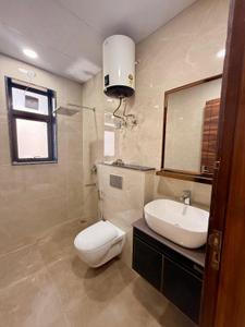 Bathroom Image of 9000 Sq.ft 5 BHK Builder Floor for sale in DLF Phase 1 Gurgaon for Rs. 141000000