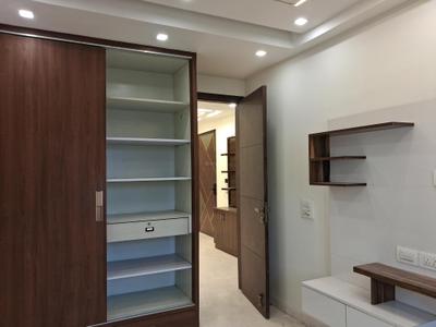 Bedroom Image of 1350 Sq.ft 3 BHK Builder Floor for sale in Paschim Vihar New Delhi for Rs. 24000000