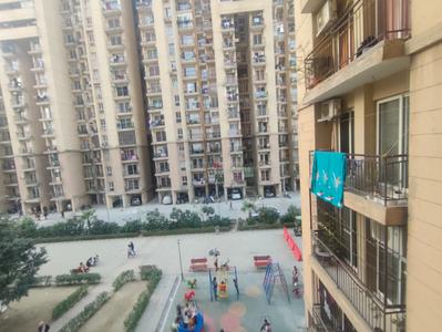 Balcony Image of 1110 Sq.ft 3 BHK Apartment / Flat for rent in Aditya City Apartments Phase 2, Wave City Ghaziabad for Rs. 16000