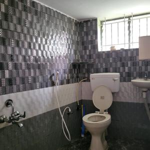 Bathroom Image of 600 Sq.ft 1 BHK Independent House for rent in Rayasandra Bengaluru for Rs. 9000