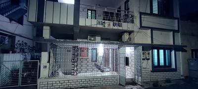 Image of 1350 Sq.ft 2 BHK Builder Floor for rent in Chandkheda, Ahmedabad for Rs. 16000