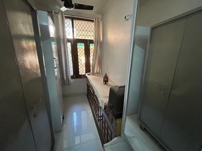 Bedroom Image of 2925 Sq.ft 4.5 BHK Builder Floor for sale in Janakpuri New Delhi for Rs. 52500000
