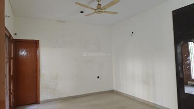 Bedroom Image of 1200 Sq.ft 2 BHK Apartment / Flat for rent in RPS Savana, Sector 88 Faridabad for Rs. 22000