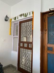 Bedroom Image of 2000 Sq.ft 3.5 BHK Duplex for sale in Saket New Delhi for Rs. 35000000