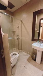 Bathroom Image of 2700 Sq.ft 4 BHK Builder Floor for sale in Safdarjung Development Area New Delhi for Rs. 90000000