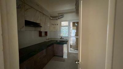 Kitchen Image of 1595 Sq.ft 3 BHK Apartment / Flat for sale in Paras Tierea, Sector 137 Noida for Rs. 14000000