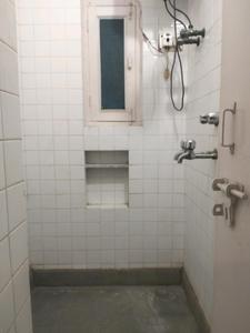 Common Bathroom Image of 1300 Sq.ft 3 BHK Apartment / Flat for sale in Vikaspuri New Delhi for Rs. 18500000