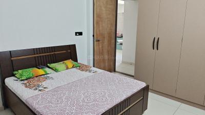 Bedroom Image of 1800 Sq.ft 3 BHK Apartment / Flat for rent in Shivala Sadbhav, Sargasan Gandhinagar for Rs. 33000