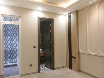Bedroom Image of 1350 Sq.ft 3 BHK Builder Floor for sale in Paschim Vihar New Delhi for Rs. 28000000
