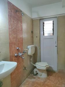 Common Bathroom Image of 910 Sq.ft 2 BHK Apartment / Flat for rent in Kasarvadavali Thane for Rs. 25000