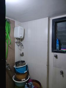 Common Bathroom Image of 750 Sq.ft 1 BHK Apartment / Flat for rent in Puraniks Aarambh, Kasarvadavali Thane for Rs. 16712
