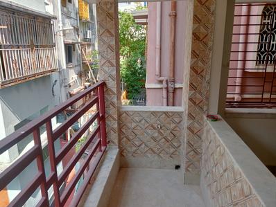 Balcony Image of 900 Sq.ft 2 BHK Builder Floor for sale in Baranagar Kolkata for Rs. 4600000