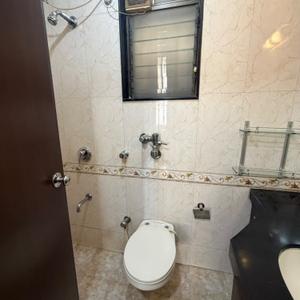 Image of 985 Sq.ft 2 BHK Apartment / Flat for sale in Supreme Lake Florence, Powai, Mumbai for Rs. 26500000