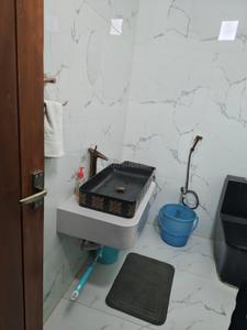 Bathroom Image of 7000 Sq.ft 7 BHK Independent House for rent in Injambakkam Chennai for Rs. 200000