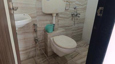 EV Solitaire Bathroom Two 3