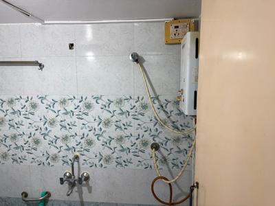 Bathroom Image of 1000 Sq.ft 2.5 BHK Independent House for rent in Padegaon Aurangabad for Rs. 12000