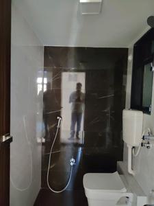 Common Bathroom Image of 585 Sq.ft 1 BHK Apartment / Flat for rent in Larkins Nest, Kasarvadavali Thane for Rs. 23000