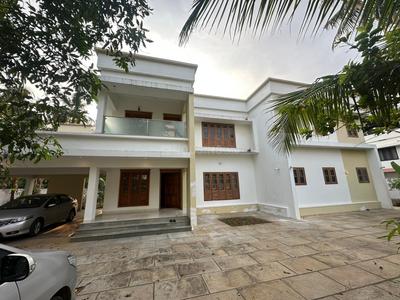 Image of 4500 Sq.ft 4 BHK Independent House for sale in Kuttanellur, Thrissur for Rs. 39000000