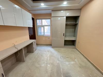Bedroom Image of 1350 Sq.ft 4 BHK Builder Floor for sale in Sector 6 Rohini New Delhi for Rs. 18500000