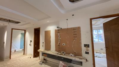 Living Room Image of 1350 Sq.ft 3 BHK Apartment / Flat for sale in Paschim Vihar New Delhi for Rs. 24000000