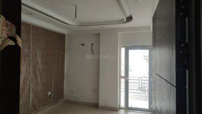 Bedroom Image of 1800 Sq.ft 4 BHK Apartment / Flat for sale in Sector 102 Noida for Rs. 9650000