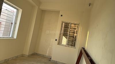 Bedroom Image of 700 Sq.ft 2 BHK Builder Floor for sale in Topsia Kolkata for Rs. 3655000