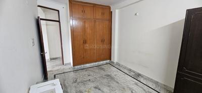Bedroom Image of 1800 Sq.ft 3 BHK Builder Floor for rent in Green Park New Delhi for Rs. 110000