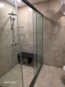 Bathroom Image of 3530 Sq.ft 5 BHK Apartment / Flat for rent in Prateek Edifice, Sector 107 Noida for Rs. 300000