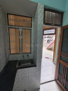 Balcony Image of 750 Sq.ft 1 BHK Builder Floor for rent in Gomti Nagar Lucknow for Rs. 13000