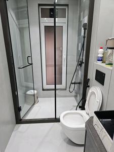 Common Bathroom Image of 1408 Sq.ft 3 BHK Apartment / Flat for sale in Monte South, Byculla Mumbai for Rs. 80000000