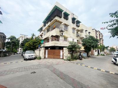Image of 882 Sq.ft 3 BHK Apartment / Flat for sale in Kankaria, Ahmedabad for Rs. 7500000