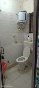 Bathroom Image of 1050 Sq.ft 2 BHK Apartment / Flat for rent in Sector 52 Noida for Rs. 35000