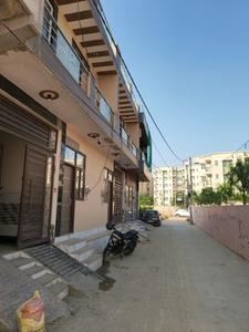 Building Image of 1200 Sq.ft 4 BHK Independent House for rent in Govindpuram Ghaziabad for Rs. 19000